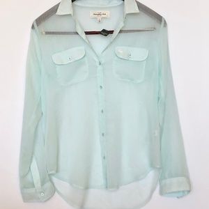 Abercrombie and Fitch- button down mint NEW